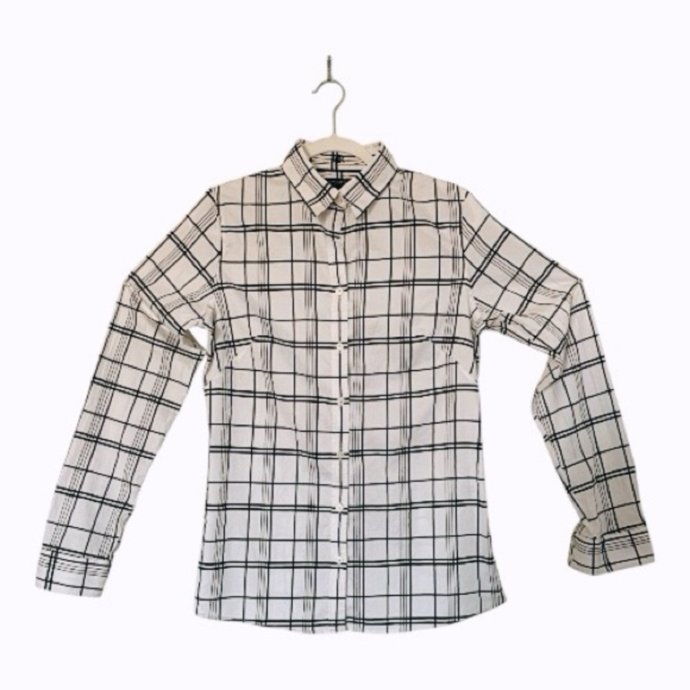 Women's black and white checkered shirt from Banana Republic, size M.